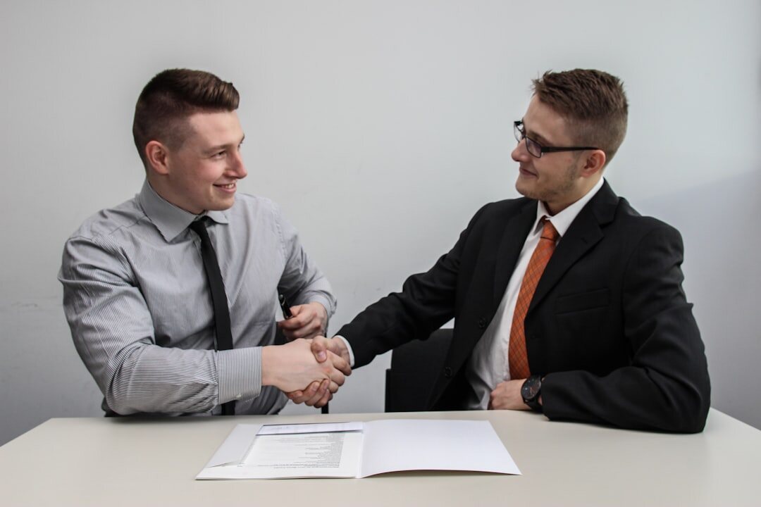 politicians shaking hands